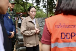 นายกฯเข้าทำเนียบประมาณชม.ครึ่ง หลังเสร็จภารกิจลงพื้นที่ชายแดนสระแก้ว จับตาเคาะปรับครม.