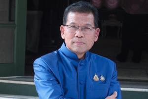 “คารม” ซัด “ปดิพัทธ์” คิดแทนคนอื่นต้องการอำนาจ ไม่นึกถึงตอนดิ้นนั่งรอง ปธ.สภา หยุดพูดดีใส่ตัวพูดชั่วให้คนอื่น