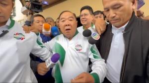 “ลุงป้อม" ยังไม่คุย "อนุทิน" อาสานั่งนายกฯ บอกตัวเองก็เสนอได้แม้มีสส.ไม่ถึง 25 เหตุเข้าสภามี 40 เสียง
