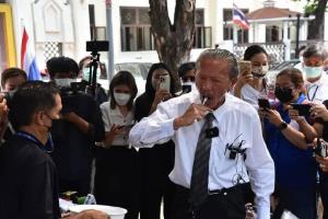 ศาลบุรีรัมย์พิพากษาจำคุก "ชูวิทย์" 12 เดือน หมิ่น “ศักดิ์สยาม–เนวิน” โกงสายสีส้ม–ฮุบที่รถไฟ สารภาพ-มีโรคประจำตัว เปลี่ยนเป็นปรับ 2 แสน