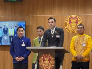 “เจเศรษฐ์” ซัด รบ.ปิดปากคนเห็นต่างไม่คำนึงถึงศาสนา ตัดจบไม่ให้อภิปรายค้านกาสิโน หวั่นกลับมาใหม่