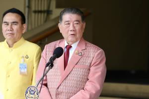 “บิ๊กอ้วน” นั่งไม่ติด สั่ง “สุชาติ” เร่งประสานตำรวจจับกุมพระเอี่ยว “สีกา ก” - ให้พาณิชย์เร่งช่วยผู้ค้าโดนผลกระทบปัญหาชายแดน