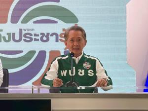 พปชร.ติงรัฐบาลเชื่องช้า-เจรจาผิดทิศ ภาษีสหรัฐฯ 60% กระทบ ศก.- ผู้ใช้แรงงานหนักแน่ เตือนอย่าเอาความมั่นคงไปแลกสิทธิการค้า