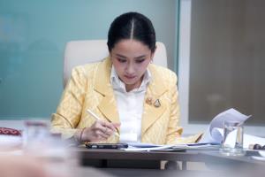 "อิ๊งค์" ประณามเขมรโจมตีไทยก่อน ย้ำยึดสันติมาตลอดหนุนทุกมาตรการตอบโต้ ส่งกำลังใจจนท.-ปชช.