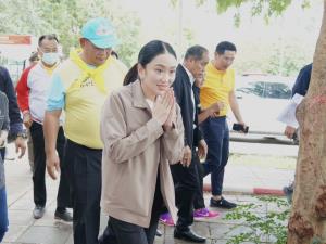 คนอื่นเขาทำงาน แพทองธารมาทำไม 3 เหตุการณ์ที่สุรินทร์ ลูกคุณหนูไปให้เป็นภาระ