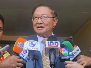 "หมอมิ้ง" ชี้ไทยผ่าน 2 วิกฤตเขมร-ภาษีสหรัฐ แต่ยังไม่จบต้องเดินหน้าประเทศไม่เสียเปรียบใคร