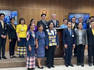 กมธ.สธ.วุฒิสภาห่วงใยชายแดน ให้กำลังใจบุคลากรการแพทย์ จี้พรรคการเมืองหยุดใส่ร้าย รพ.