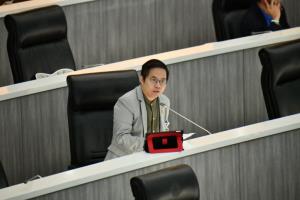 “สว.ภิญญาพัชญ์”กระทุ้งรัฐ เร่งจัดการงบดูแลผู้ประสบภัย เหตุชายแดนไทย-กัมพูชา ย้ำ ศูนย์อพยพอยู่ได้เพราะเงินบริจาค