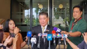 "ภูมิธรรม" ปัดเข้าข้างเขมร ฉุนนักวิชาการแนะตัดขาจะได้เข้าใจหัวอกทหาร โวยพูดพล่อยๆ ขู่ฟ้องให้หมด