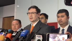 “โรม” ลุ้นสภาถกปม MOU 43-44 วันนี้ แนะควรตั้ง กมธ.หาข้อยุติ