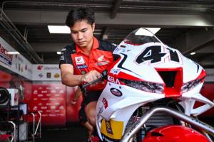 “ชิพ-นครินทร์” เปิดประเดิมซ้อมแรกสุดโหด บิด Honda CBR1000RR-R คว้าท็อป 3 รุ่นใหญ่ ศึก ARRC