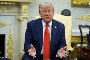 รบ.สหรัฐฯขอศาลสูงสุดเร่งตัดสินคดีภาษีศุลกากร ทรัมป์ยอมรับถ้าถูกชี้ให้แพ้ ‘ดีลการค้า’ทำกับนานาปท.จะ‘โมฆะ’