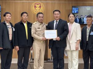 กลุ่มต้านคอร์รัปชั่น 4 ภาค ร้อง “วันนอร์” สอบคุณสมบัติ “อนุทิน” โยงคดีเขากระโดง-ฮั้วเลือก สว. หวั่นปัญหาคุณสมบัติทำประเทศสะดุด