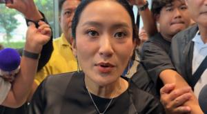 “อิ๊งค์” เข้าพรรคเพื่อไทย บอกสบายดี ยัน “พ่อแม้ว” กลับแน่