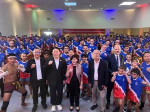 แฟนมวยไทยกว่า 400 คนที่ฝรั่งเศส ตื่นเต้น กระทบไหล่ “แสนชัย-ยอดแสนไกล-นำศักดิ์น้อย”