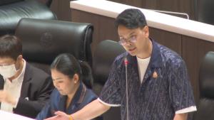 "ไชยชนก" นั่งปธ.กมธ.พิจารณา MOU43-44 หลัง "ทูตประศาสน์" ถอนตัว ลั่นเป็นกลางแม้มีความเห็นต่าง
