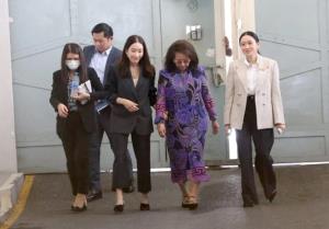“ทักษิณ”น่าสงสาร  พลัดพราก ได้ใจมั๊ย!?