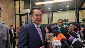 “อนุทิน” ยังไม่ชัดเลือกตั้งมีบัตร 4 ใบ แค่ “บวรศักดิ์” คาดการณ์ ยันประชามติ MOU เพื่อให้เกียรติ ส่วนตัวให้เลิกไปแล้ว