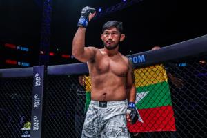 ปิดตำนานสุดยอดนักสู้ MMA เมียนมา / คอลัมน์ "TKO" โดย "น็อกเอาต์ แมน"