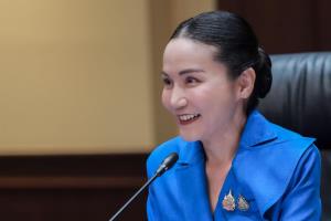 "นฤมล" ถกบอร์ดสกสค.แก้หนี้ครู เร่งตั้งสหกรณ์กลางปรับโครงสร้างหนี้ ย้ำโปร่งใสตรวจสอบได้