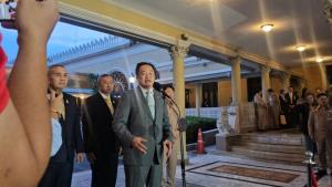 "อนุทิน" ลั่นมีอำนาจยุบสภา ตนอยากหนีก็หนี อยากอยู่ก็อยู่ ยันแก้ รธน.นับถึงสี่แล้ว ถ้าไปไม่ไหวก็คืนอำนาจให้ประชาชน