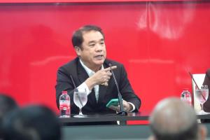 “สุริยะ” เดือด! เตรียมฟ้อง “ไทกร” กล่าวหาบีบ “อิ๊งค์” ลาออก ยัน หน.พรรคคนใหม่ไม่ใช่ตนแน่นอน แต่เป็นคนรุ่นใหม่ไม่ใช่ “ชินวัตร”