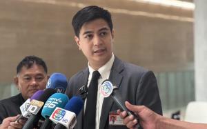 “ไอติม” ปัดใช้ กมธ.คุมแก้ รธน.ตามธงพรรคส้ม ย้ำ พยายามหาฉันทมติ เชื่อ 12 พ.ย.ได้ข้อสรุป