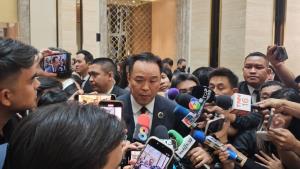 นายกฯ รอถก สมช.พรุ่งนี้ ก่อนชัดเจนฉีกถ้อยแถลงเขมรหรือไม่ เมินตอบกองทัพพร้อมรบแล้วใช่หรือไม่