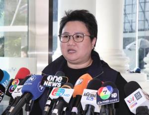 ภท.แจ้งสส.พรรคร่วม-รมต.พร้อมเปิดประชุมวิสามัญแก้รธน. คาด 8 ธ.ค. สั่งเตรียมข้อมูลสู้ซักฟอก-อุบดึง 2 พท.