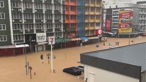 เปิดปมน้ำท่วมหาดใหญ่ นักวิชาการชี้ฝนถล่ม-ลานีญาซ้ำเติม คลองอู่ตะเภาวิกฤตรับมือไม่ไหว