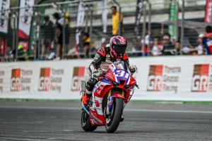 3 ดาวรุ่งฮอนด้าเดือดสนั่นบุรีรัมย์! บิด Honda CBR พาเหรดขึ้นโพเดียม NEXZTER BRIC Superbike 2025 สนามที่ 4  เรซแรก