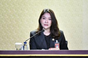 ครม.เห็นชอบปรับปรุงมาตรการให้นายจ้างวางเงินประกันการทำงานของคนต่างด้าว เหลือไม่เกิน 1 แสนบาท