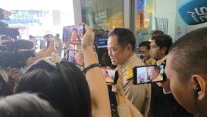 "อนุทิน" ยันเงินเยียวยาน้ำท่วมไม่ช้า แม้เอกสารอาจสูญหาย พื้นที่นอกเขตฉุกเฉินมีหลักเกณฑ์ของ ปภ.