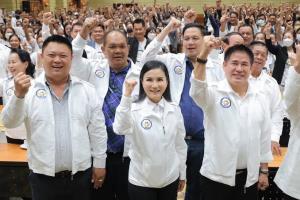 สส.จาก 3 พรรคใหญ่ แห่ทิ้งบ้านเก่า หลังยุบสภา ย้ายไปสวมเสื้อ “พรรคกล้าธรรม”สู้ศึกเลือกตั้ง 69