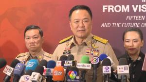 นายกฯถกผบ.เหล่าทัพ ก่อนคุย "ทรัมป์" คืนนี้ ประเมินสถานการณ์ไทยดี อย่าวิเคราะห์ยืดเยื้อกี่วันให้ศัตรูรู้