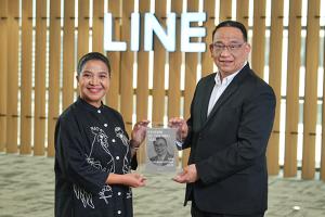 LINE TODAY มอบรางวัลแด่ “ดร.เจน ชาญณรงค์”  ผู้ผลักดันการแก้ปัญหาเชิงโครงสร้าง-สิทธิอากาศสะอาด