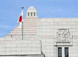 ผลสำรวจชี้ คะแนนนิยมรัฐบาลญี่ปุ่นพุ่ง 67.3% หลังชนะเลือกตั้ง