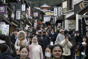 ญี่ปุ่นเอาจริง! แผนแก้ปัญหานักท่องเที่ยวล้นเมือง 100 แห่งภายในปี 2030