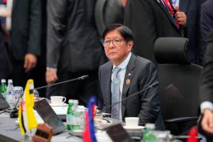 ประธานอาเซียนเรียกร้องให้พม่าปล่อยตัวนักโทษเพิ่มรวมทั้งอองซานซูจี