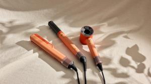 สวยรับซัมเมอร์! ด้วยอุปกรณ์จัดแต่งทรงผมจาก Dyson ในสี Ceramic Apricot