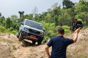 Land Cruiser FJ 2026 ไม่ใช่รถแรงหรือหรู แต่ขับในเมืองคล่อง เข้าป่ามั่นใจ DNA สายลุยตัวจริง