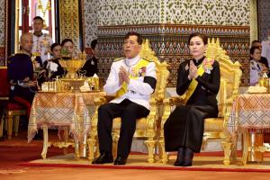 ในหลวง-พระราชินี เสด็จฯไปในการพระราชพิธีฉัตรมงคล พุทธศักราช 2569