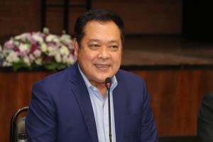 'พันตำรวจเอก ทวี สอดส่อง' ห่วงรัฐบาล กู้ 1.26 ล้านล้าน ประชาชนต้องจ่าย-ใครได้ประโยชน์?