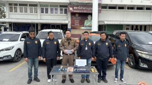 ตำรวจแสนสุข โชว์ผลงานรวบผู้ต้องหาแก๊งปล่อยกู้ดอกเบี้ยเกิน กม.&amp;#8203;กำหนด&amp;#8203;- เปิดเพจ&amp;#8203;รับจำนำรถ