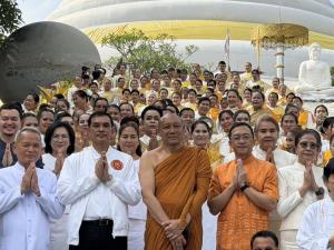 “สมเด็จพระสังฆราชศรีลังกา” เสด็จเป็นประธานสมโภช “พระเจ้าอโศกมหาราช” ณ วัดพระบรมธาตุเจดีย์ศรีภูผาสูง อ.สูงเนิน พุทธศาสนิกชนหลั่งไหลร่วมพิธีแน่น สะท้อนศรัทธาไทย-ศรีลังกาอันยิ่งใหญ่