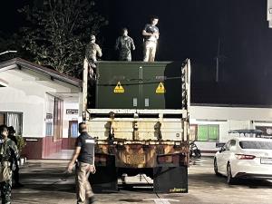 สังขละบุรีสกัด 3 รถสิบล้อ ลอบขนเครื่องปั่นไฟ-ตู้คอนโทรลไฟฟ้าข้ามแดน คาดส่งแก๊งสแกมเมอร์พยาตองซู