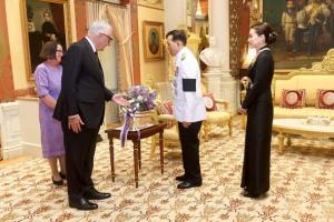 ในหลวง-พระราชินี พระราชทานพระบรมราชวโรกาสให้ เอกอัครราชทูตต่างประเทศประจำประเทศไทย เฝ้าฯ กราบบังคมทูลลา