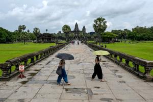 ท่องเที่ยวเขมรอาการหนัก โรงแรม-ร้านค้าปิดตัว ผู้ประกอบการรวมตัวหาทางฟื้นเมืองเสียมราฐ