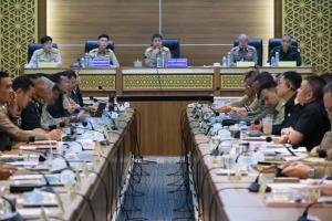 นราธิวาสผนึกกำลังเปิดปฏิบัติการ “พิฆาตยาเสพติด พิชิตอันธพาล”