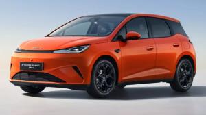 BYD Dolphin G DM-i ปลั๊กอินไฮบริดวิ่งต่อเนื่อง 1,000 กม. บุกตลาดยุโรป